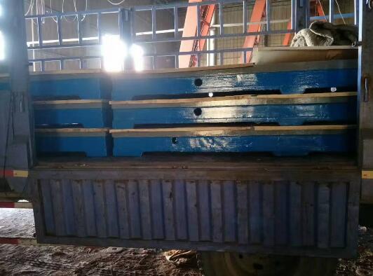 鑄鐵平臺裝車現(xiàn)場